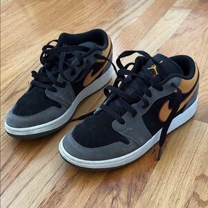 Air Jordan 1 Kids Black and Gray Sneakers